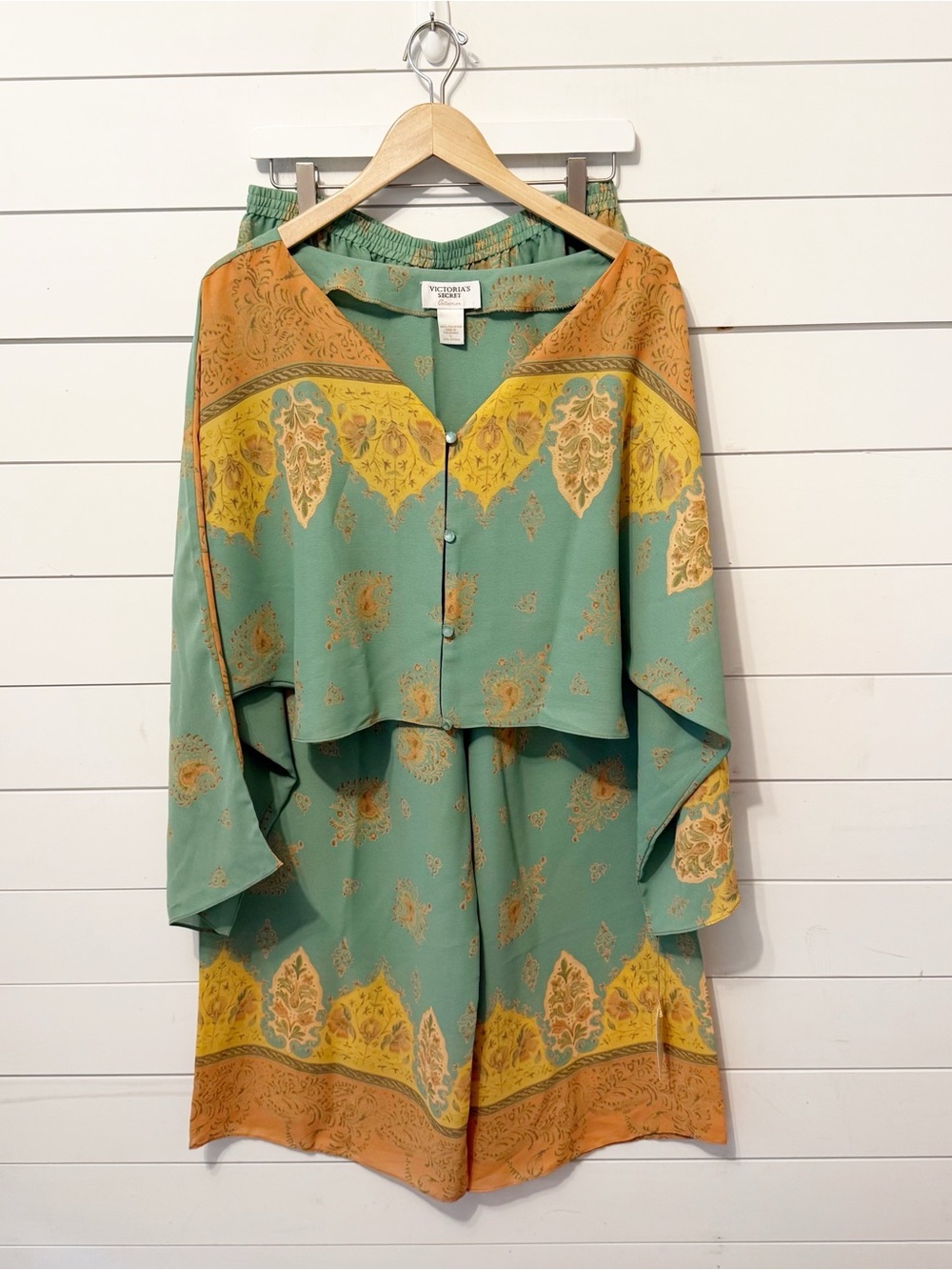 NWTs Victoria's Secret Women’s vintage teal/gold boho paisley print pajama set L